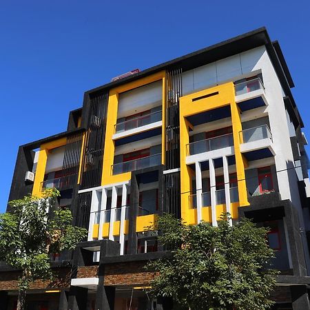 花蓮亮君經典民宿1館加2館民宿-東大門夜市-電梯包棟bright King Homestay Hualien Eksteriør billede