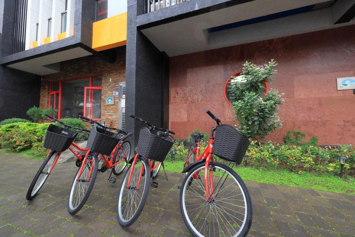 花蓮亮君經典民宿1館加2館民宿-東大門夜市-電梯包棟bright King Homestay Hualien Eksteriør billede